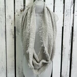 Gray Infinity Scarf Boucle Knit Fringed Edges Acrylic‎ Soft Warm Winter
